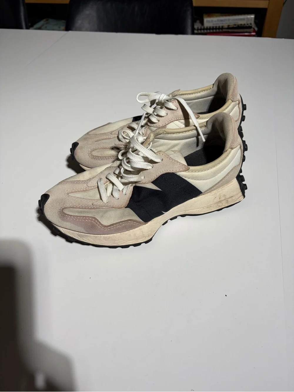 Casual Lace-Up Sneakers in Beige and Black NB 327’s women